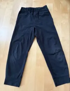 ユニクロ　アクティブジョガーパンツ　120 黒