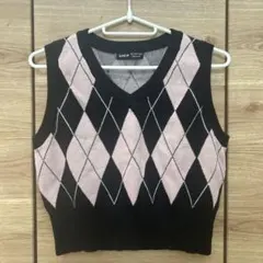 SHEIN アーガイル柄 ニットベスト ブラック×ピンク
