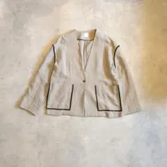 美品☆La Favola☆リネン × レザー ノーカラー パイピングジャケット 美品☆La Favola☆リネン × レザー ノーカラー パイピングジャケット