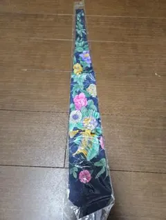 レオナール　ネクタイ　花柄のサムネイル