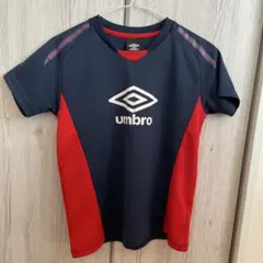 umbro ネイビー/レッド Vネックシャツ