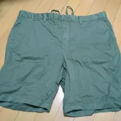 オリーブグリーン ショートパンツ