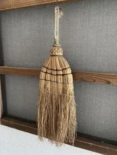 오래된 빗자루 도구