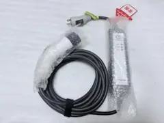 最新型番　日産リーフ充電ケーブル　 6WX0A 705 美品 最新型番 日産リーフ充電ケーブル 6WX0A 705 - メルカリ