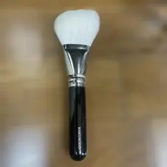 白鳳堂　フェイスパウダーブラシ　B104 白鳳堂 フェイスパウダーブラシ B104 - メルカリ