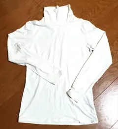 ユニクロ ヒートテック　エクストラウォーム　タートルネックT（極暖）S　白