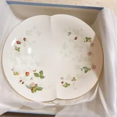 WEDGWOOD Wild Strawberry プレート 皿のサムネイル