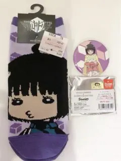 ワールドトリガー  雨取 千佳  靴下　＋　サンリオ　コラボ　缶バッジセット