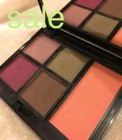 ADDICTION／組み合わせアイシャドウパレット