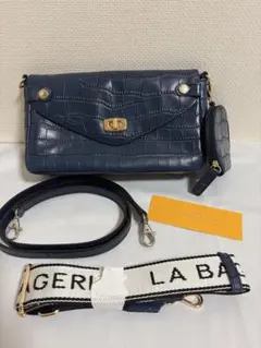 新品LA BAGAGERIE クロコ型押しレザー 2WAYショルダーポーチ付きのサムネイル