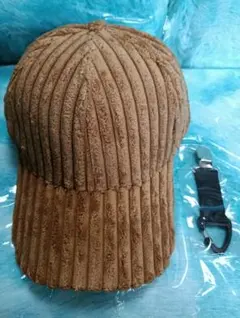 帽子【モコモコ コーデュロイ　ライトブラウン　おまけストラップ付】新品