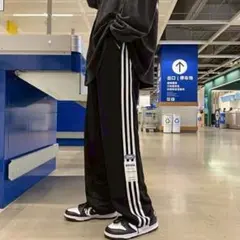 スウェットパンツ　ジャージ　リラックス　ユニセックス