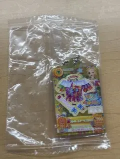 アイカツ × プリパラ だれでもアクリルチャームガチャ 新条ひなき