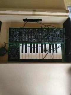 【11185】Roland JUNO-DS 61鍵シンセサイザー 11185】Roland JUNO-DS 61鍵シンセサイザー - メルカリ