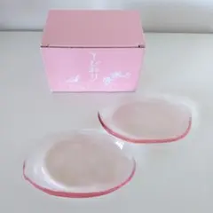 ♥️新品・未使用❗️てびねり　ガラス皿　ソーサー　ペア　ピンク　インテリア雑貨のサムネイル