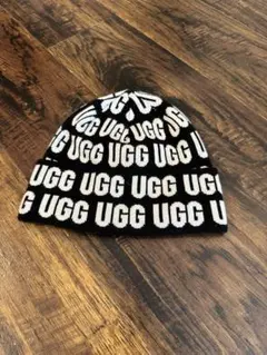 極美品　UGG ニット 帽子のサムネイル