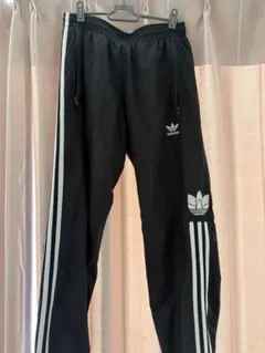 adidas 3Dトレフォイル　トラックパンツ