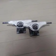 INDEPENDENT トラック　クリス　ハスラム