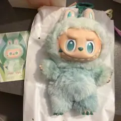 POP MART エナジーラブブ　serenityぬいぐるみペンダント