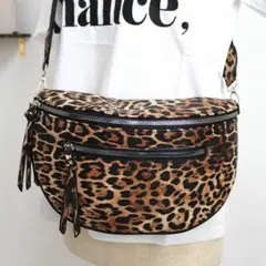 【新品】ショルダーバッグ レオパード ヒョウ柄 斜め掛け ユニセックス