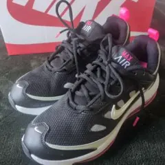 Nike Air Max ブラック/ピンク スニーカー