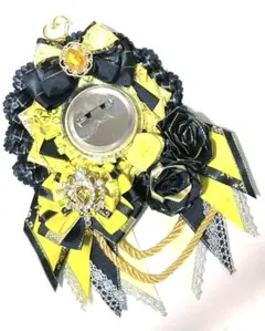 即購入◎痛ロゼット　黄色　ブラック　イエロー　黒　金　ゴールド　一つ用ロゼット