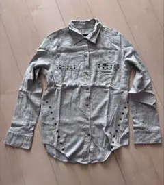 長袖シャツ グレー　Sサイズのサムネイル
