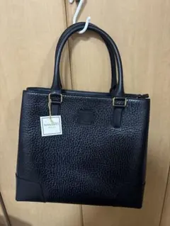 新品未使用　Nina Ricci ハンドバッグ　革物