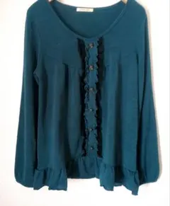 アクシーズ　フリル付き長袖トップス グリーン　カットソー