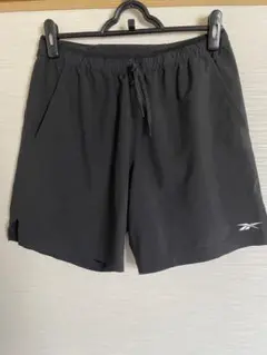 Reebok LES MILLS ショートパンツ 黒