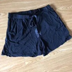 黒 ショートパンツ キュロット ウエストゴム リボン Mサイズ