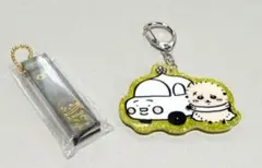 ♡ちいかわ☆ラッコ／ラメ アクリルキーホルダー ＆ ホテルのキーホルダー