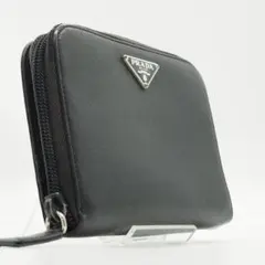 PRADA プラダ サフィアーノ 二つ折り財布 ラウンドファスナー 三角ロゴ