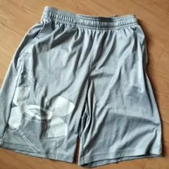 Under Armour グレー ハーフパンツ L