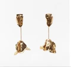 メタルフラワーピアス