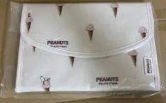 新品タグ付き　gelato pique 母子手帳ケース　スヌーピー　Mサイズのサムネイル