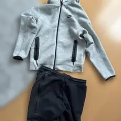 NIKE Tech Fleece ジャージ上下セット Mブラック - メルカリ