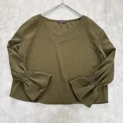 URBAN RESEARCH グリーン 長袖ブラウス フレア袖