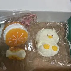 スクイーズ　ピュアラブ　rakirakitoys kikisquishy