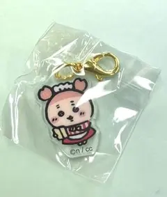 【古本屋　カニ】ちいかわレストラン　ミニアクリルチャーム