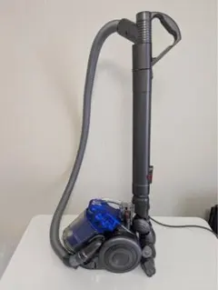 Dyson キャニスター掃除機 DC48 本体 グレー・青 【ジャンク】 Dyson（ダイソン） キャニスター 掃除機 DC48 Turbinehead コード式