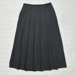 ジーユー 黒 プリーツAライン ミディスカート