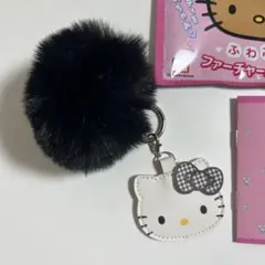 ⭐︎ハローキティ ふわふわファーチャームBOOK 千鳥格子⭐︎