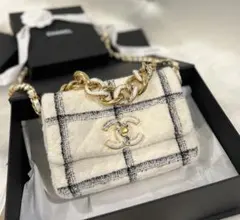 【希少】 CHANEL クラシックフラップバッグ（ツイード）　未使用品のサムネイル