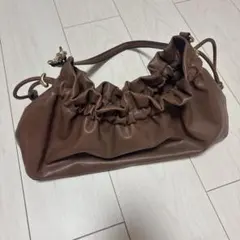 H&M ブラウン ギャザー入り ハンドバッグのサムネイル