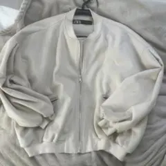 ZARAクリームジャケットSサイズ