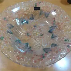 花柄ガラス大皿 紫と緑のグラデーション 素麺・サラダ器32cm大 花柄ガラス大皿 紫と緑のグラデーション 素麺・サラダ器32cm大 - メルカリ