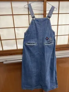 ドラッグストアーズ　デニムのジャンパースカート　ワッペン付き　ロング丈