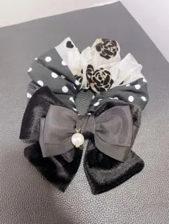 ブラックベロアリボンモノトーンシュシュ