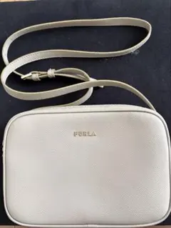 美品✨FURLA ショルダーバッグ グレー